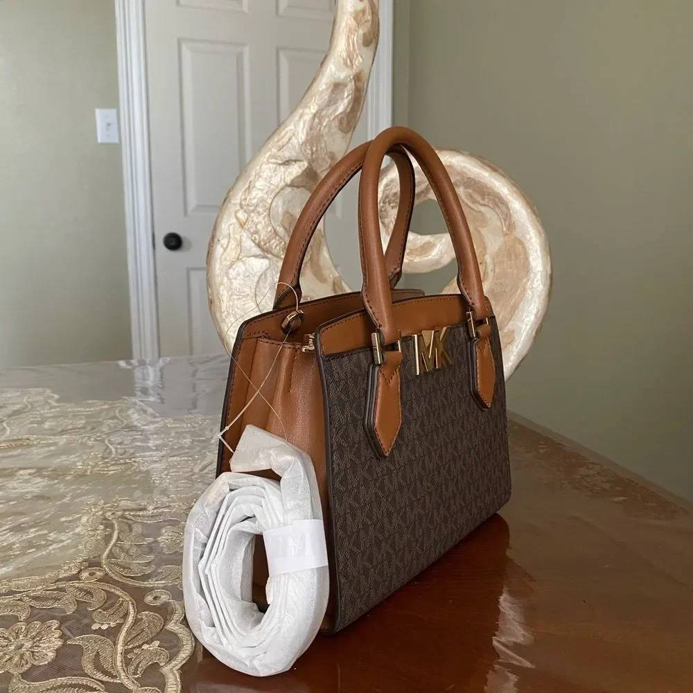 Michael Kors MD messenger MOTT bag